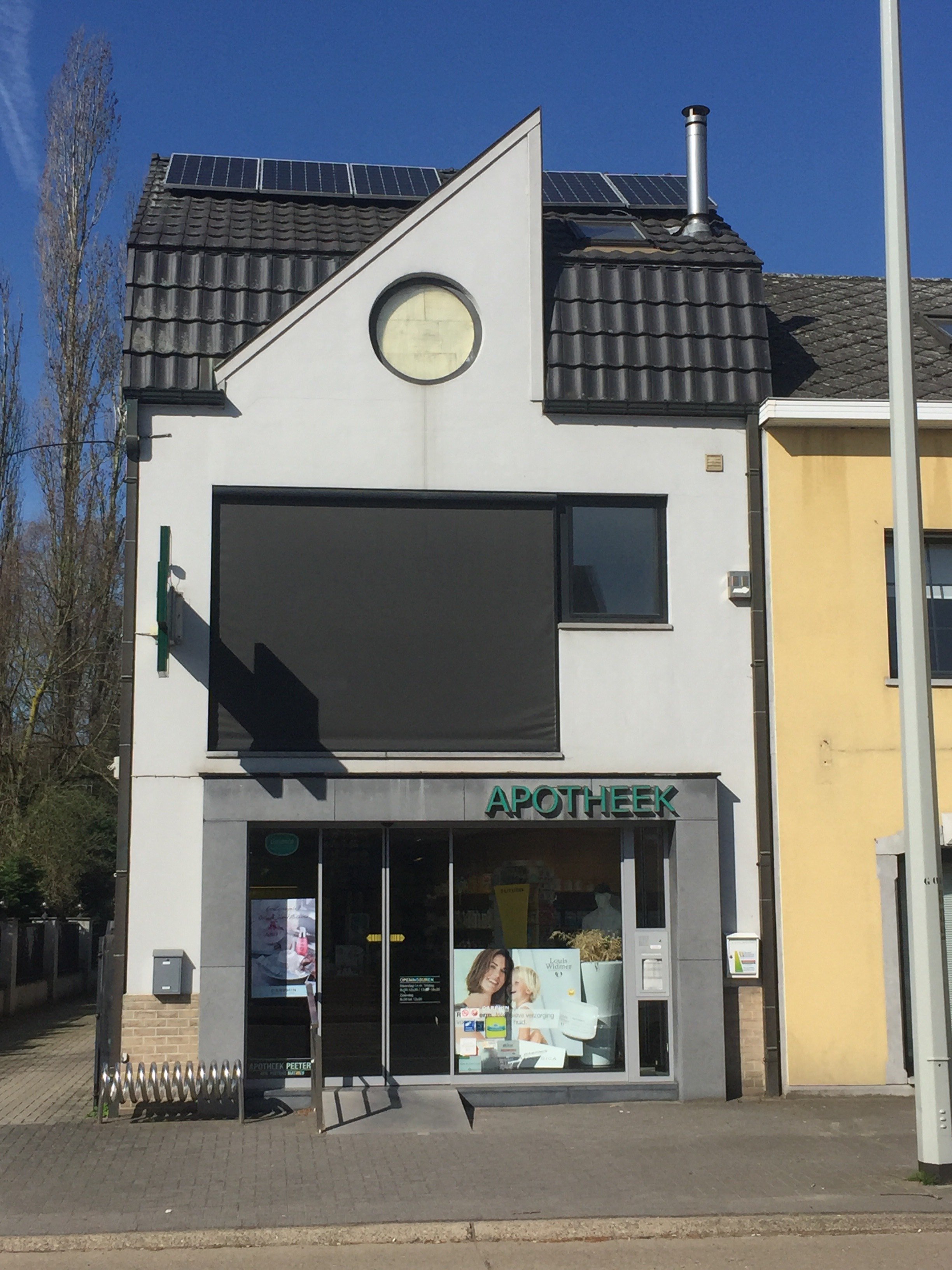 Apotheek Peeters-Petit Apotheek Peeters-Petit gelegen te Maasmechelen.