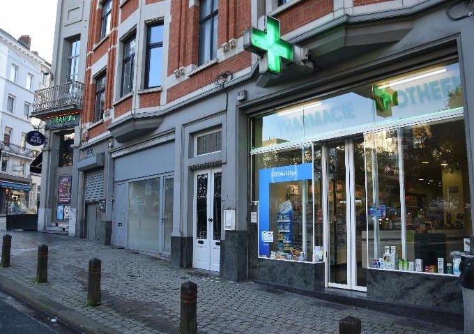Apotheek/Pharmacie Pharma Force Porte de Hal Apotheek/Pharmacie Pharma Force Porte de Hal gelegen te Sint-Gillis.