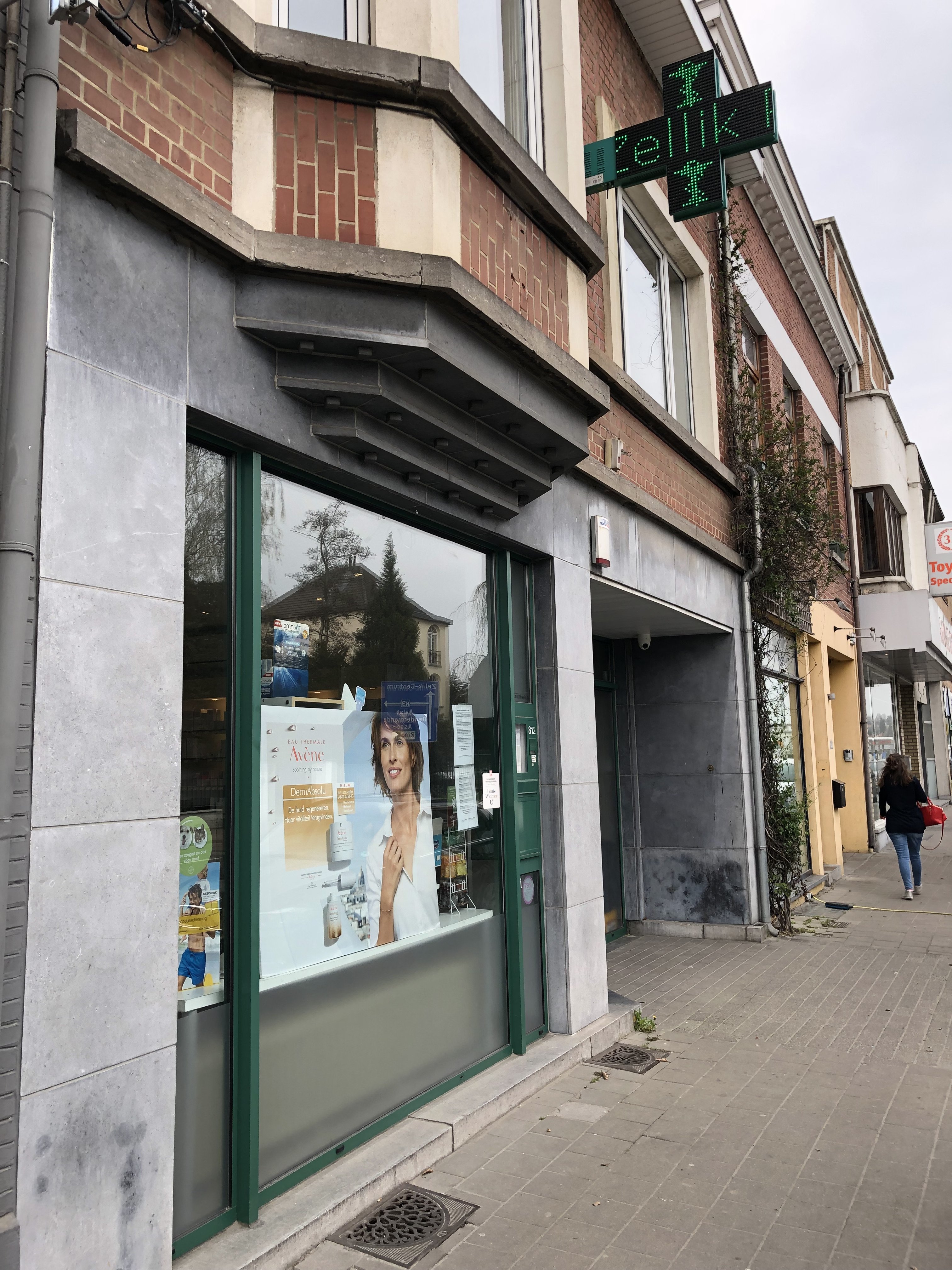 Apotheek Zellik Pharma Apotheek Zellik Pharma gelegen te Zellik.
